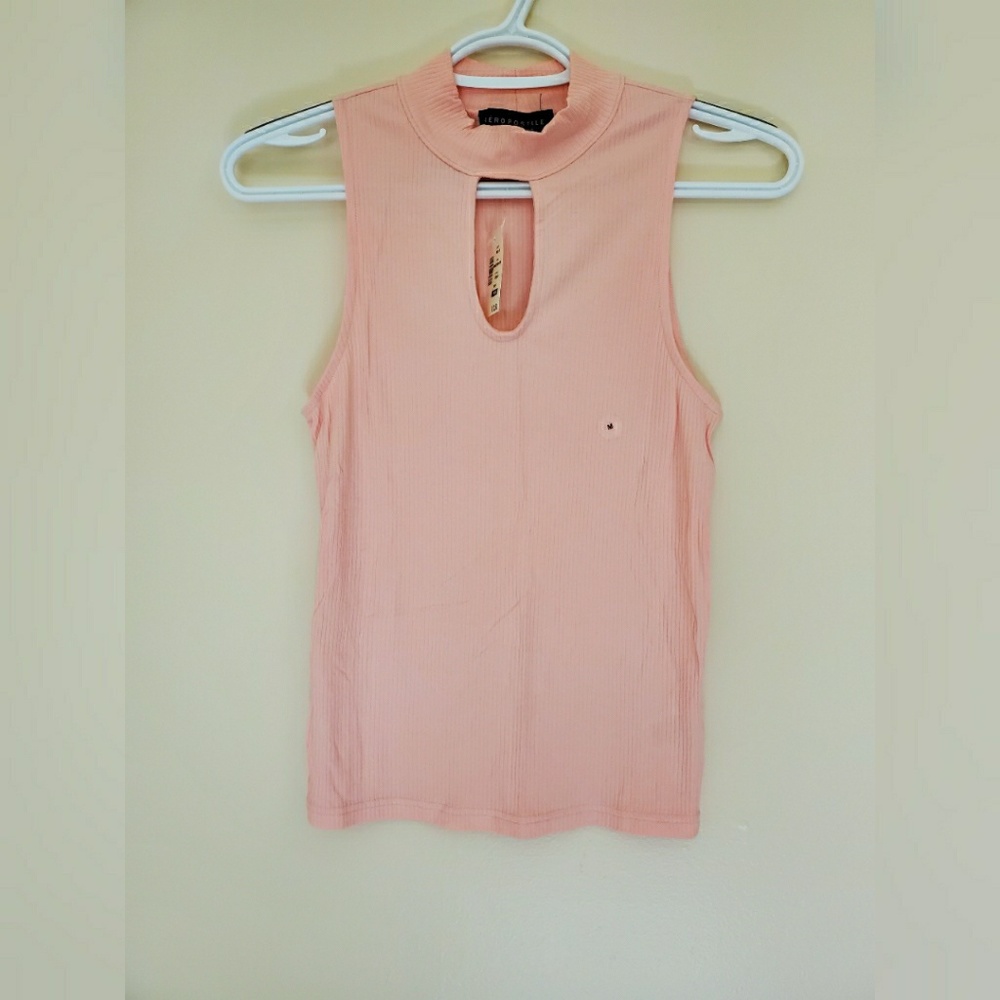 Aeropostale Keyhole Crop Top